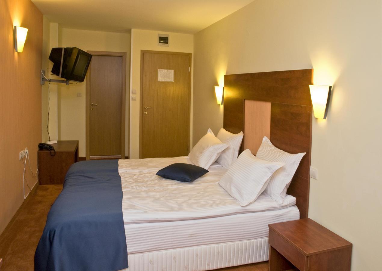 Hotel 4 Zona Sofia Eksteriør bilde